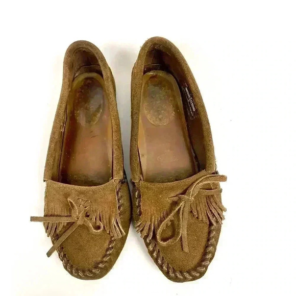 Minnetonka Suede Kilty Moccasins Sz 9 Women's Brown Leather Slip on Shoes - Picture 1 of 10